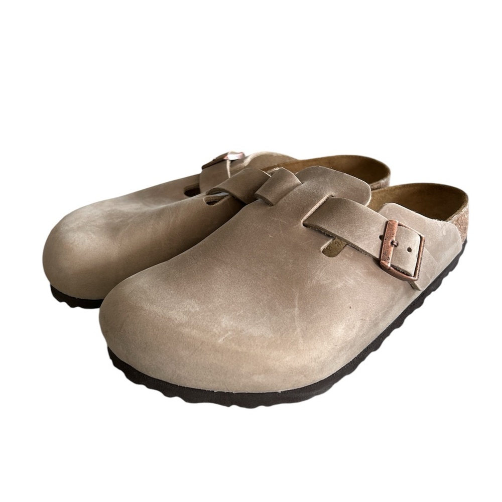 Birkenstock leather clogs